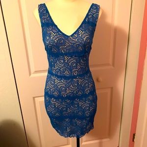 Bebe lace mini dress